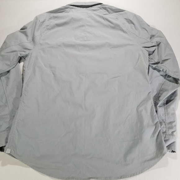 Lululemon Button Down Snap Lab Shirt Medium M Gray Collared Vented Casual Mens - Picture 3 of 9